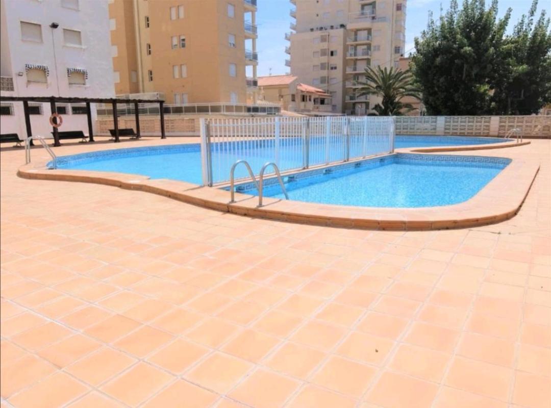 גאנדיה Apartamento A Pie De Playa-Edificio Bonaire מראה חיצוני תמונה